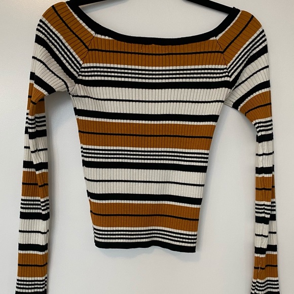 Striped Off the Shoulder Top - Picture 4 of 4